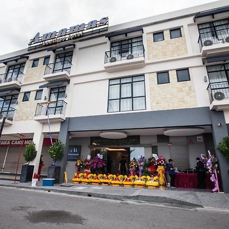 阿玛玛斯精品酒店 古晋 外观 照片